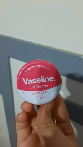 فازلين ليب ثيرابي معالج الشفايف الاصلي Vaseline Lip Therapy photo review