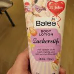 لوشن-باليا-الالماني-للجسم-بالفانيلا-واللوز-المحمص-Balea-Body-lotion-Zuckersüß,-Vanille-Gebrannte-Mandeln (1)