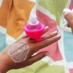 هولدر المناكير The Wearable Nail Polish Holder (7)